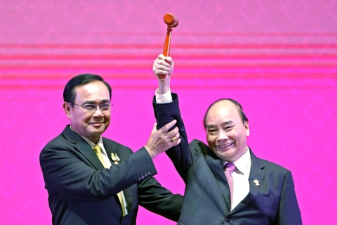 Vietnam takes over ASEAN chair 