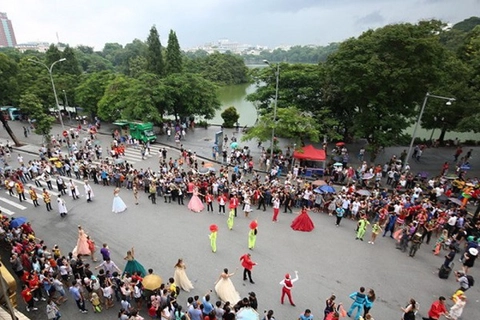 26 embassies hold cultural events in Hoan Kiem pedestrian zone in 3 years