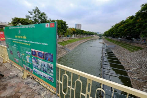 No technology can radically clean Hanoi's polluted river if sewage not treated: Mayor