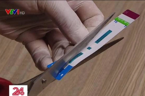 Hanoi hospital downplays HIV test strip scandal