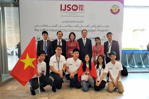 Hanoi students win three gold medals at 16th IJSO