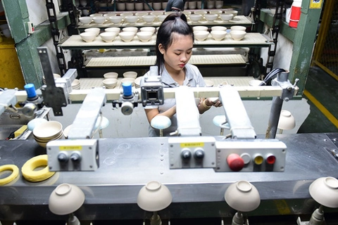 Hanoi encourages craft villages to apply new technologies