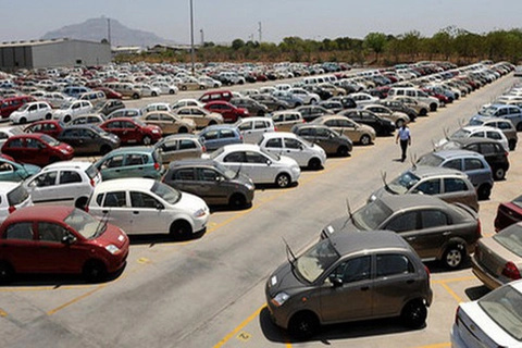 Vietnam’s imported cars up 95% in Jan-Nov