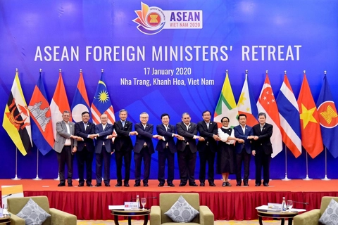 ASEAN foreign ministers express concerns about South China Sea developments 