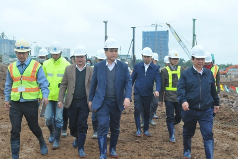 Hanoi mayor urges speedier construction of wastewater treatment plant