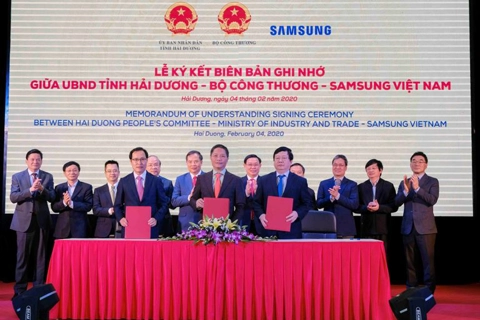 Samsung assists Vietnam enterprises in supporting industries