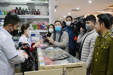 Hanoi fights trade of poor-quality medical masks amid nCoV outbreak