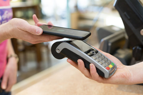Vietnam c.bank drops foreign ownership limit requirement for fintech