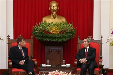 Vietnam gives priority to addressing US concern over trade deficit