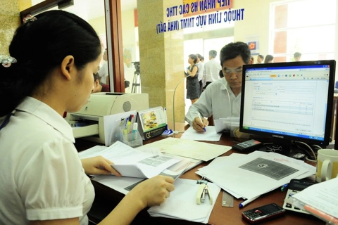 Hanoi may lose up to US$700 million in state budget revenue on Covid-19