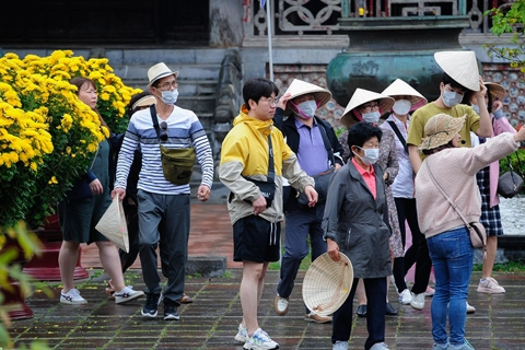 Face masks required at crowded public places in Vietnam