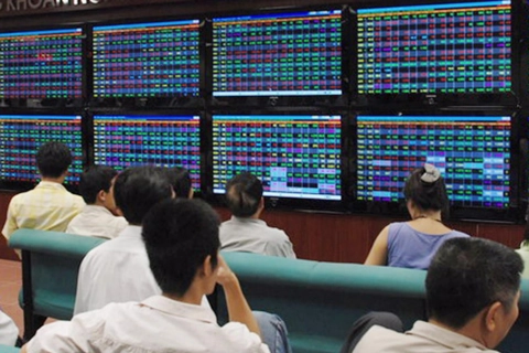 Vietnam finance ministry to reduce brokerage service fees to support market