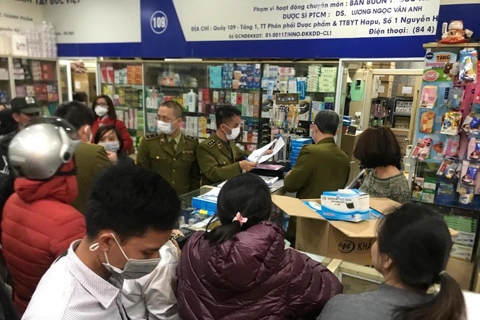 Hanoi ensures sufficient supply of basic necessities