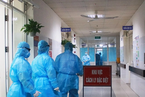 Vietnam PM orders closure of unnecessary services to curb Covid-19 spread