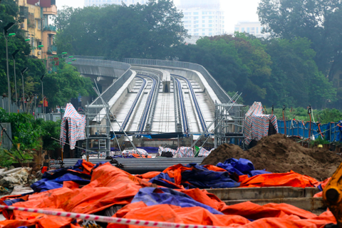 Hanoi's vital transport projects suspended to curb Covid-19 spread
