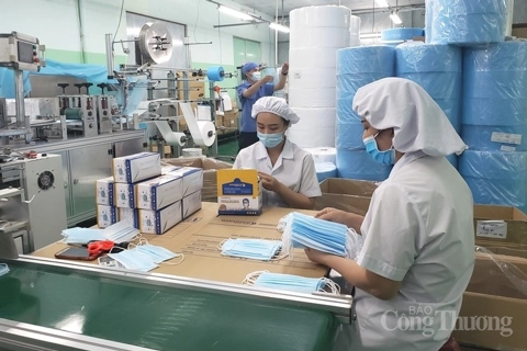 Vietnam turns green light to export of medical masks to pandemic-hit countries