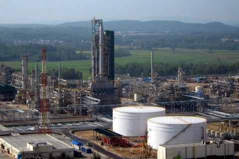 Vietnam state oil producer proposes temporary halt of oil imports