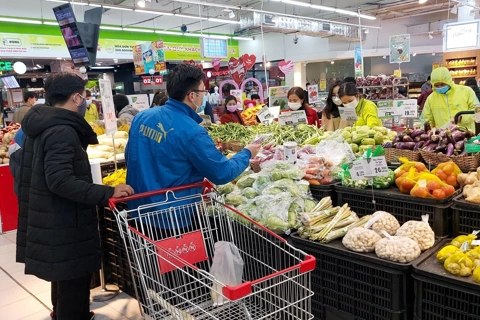 Vietnam’s consumer prices record 5-year low in April