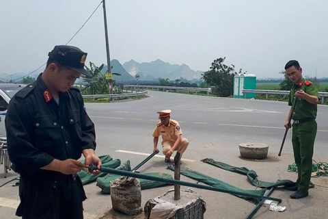 Hanoi removes 30 checkpoints at city entrances as Covid-19 contained