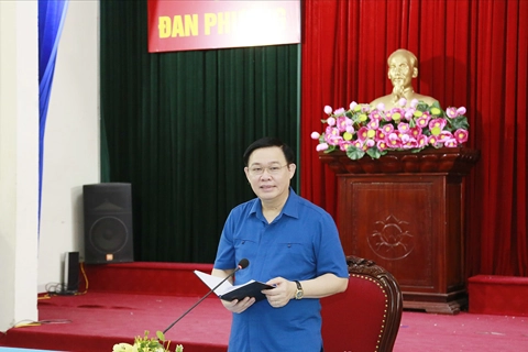 Hanoi Party chief urges more urgency for speedy economic recovery