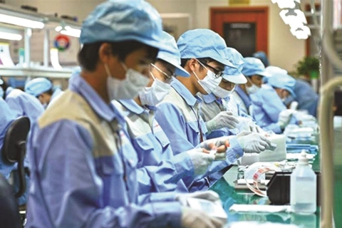 Vietnam business community shows adaptability in difficult times