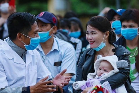 Vietnam takes lead in support for government’s pandemic handling