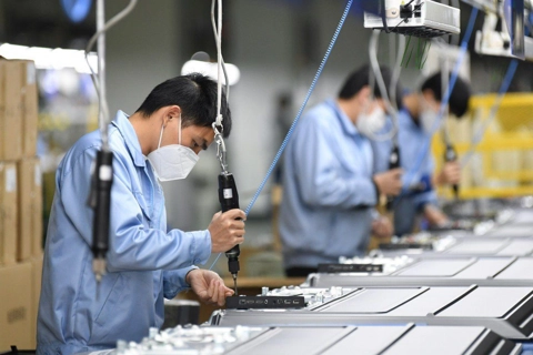 Vietnam gov’t waives taxes to boost economic recovery