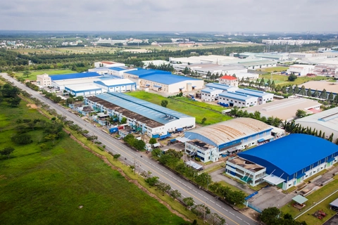 Vietnam draws US$6 billion in FDI to industrial and economic zones in H1