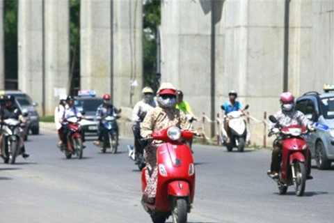 Scorching heat to keep battering Hanoi into July