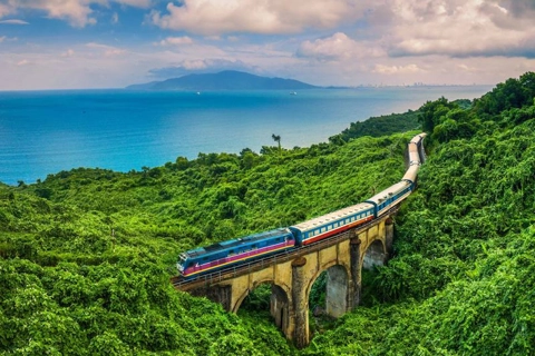 Hanoi’s railway works on stimulating domestic travel