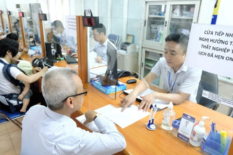 Vietnam: Nearly 8 million workers lose jobs or on furlough on Covid-19