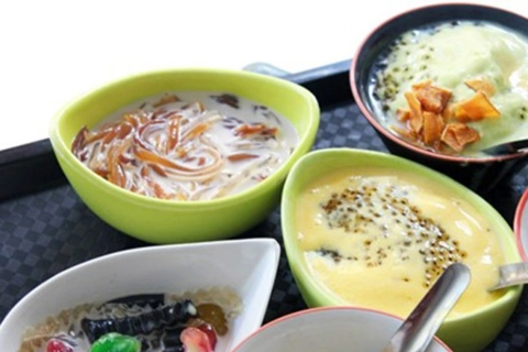 Salty or sweet: A must-try list of Hanoi street food