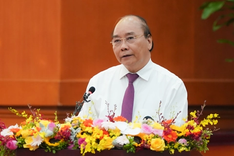 Vietnam PM urges more fiscal stimulus to boost economic recovery