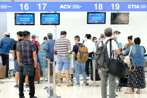 Vietnam’s transport ministry proposes reopening Asia air routes from August