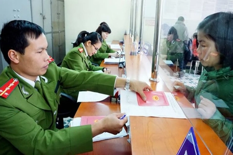 Hanoi to scrap its own conditions for residency registration