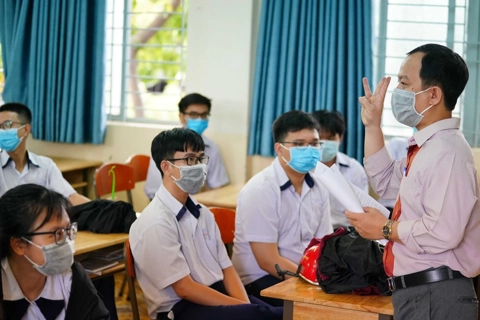 Vietnam PM okays national high school exams amid Covid-19 resurgence