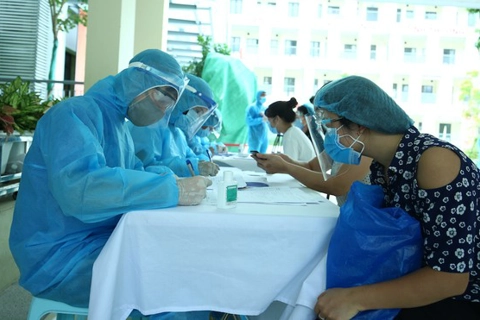 Ministry of Health supports Hanoi in rRT-PCR testing