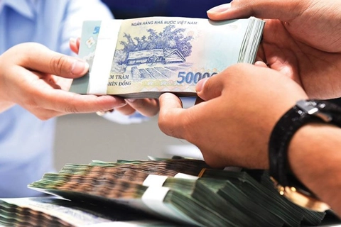 Vietnam c.bank delays enforcement of loan regulation to aid economy