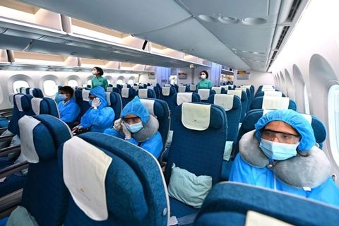 Foreigners to Vietnam required to pay quarantine and testing fees