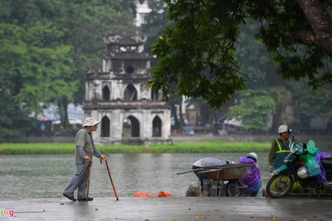 Cold spell continues to hit Hanoi and northern Vietnam