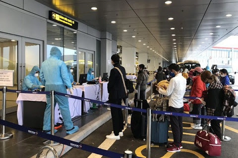 Hanoi on high alert to avoid imported Covid-19 cases