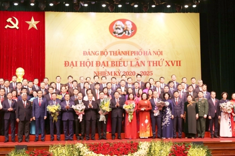 Personnel of Hanoi’s Party Committee for 2020-2025 term announced