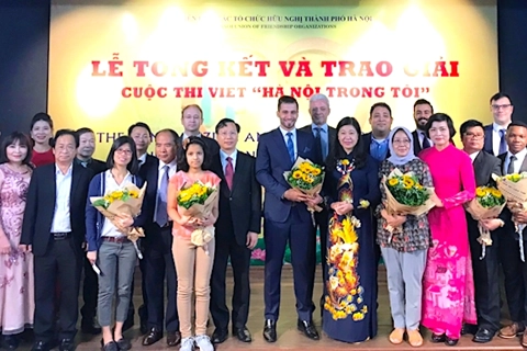 Hanoi honors 16 winners of 1,010th founding anniversary contest