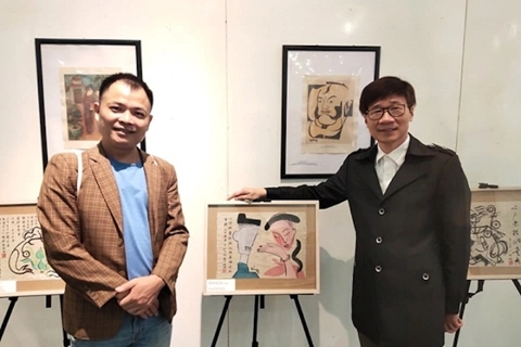 Exhibition “Paintings on Tale of Kieu” underway in Hanoi