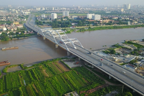 Inner-city bridges create new Hanoi urban facelift