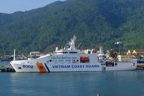 Vietnam struggles against China's tactics in East Sea