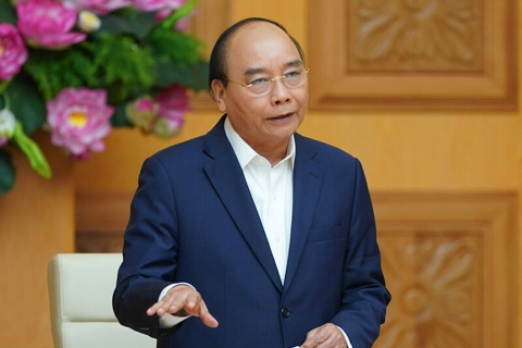 PM Phuc urges local textile firms to play active role in global fashion industry