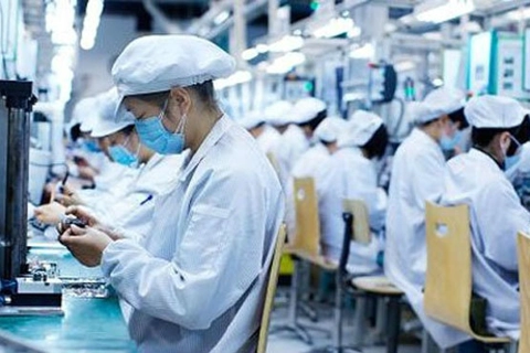 Vietnam further improves business environment