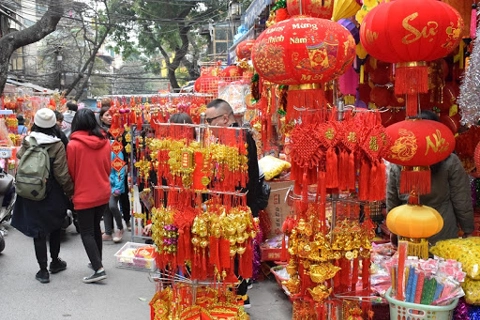 Hanoi prepares goods and services for Tet