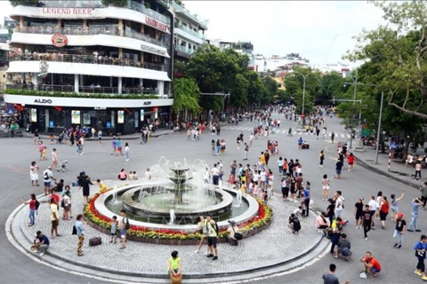 Nice code of conduct in Hanoi pedestrian streets